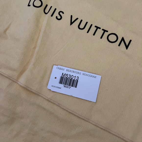 Louis Vuitton Cabas Beaubourg Monogram - Picture 10 of 10